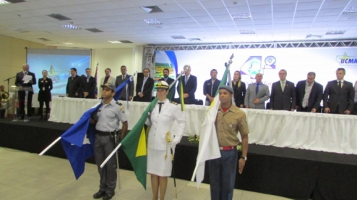 Vereadores e Servidora participam do 4º Congresso de Vereadores de MT realizado pela UCMMAT