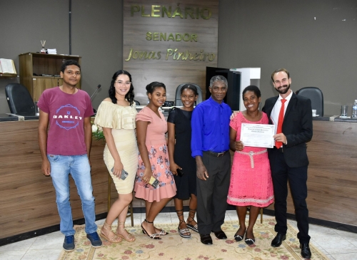 Câmara Municipal realiza Sessão Solene de entrega de Títulos