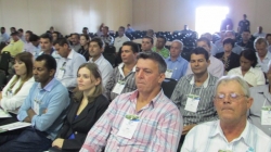 Vereadores e Servidora participam do 4º Congresso de Vereadores de MT realizado pela UCMMAT